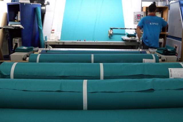 Kahramanmaraş'ta kumaştan kurşun geçirmez yelek üretildi