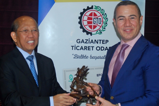 إننا ننتظر رجال أعمال إندونيسيا  الى مدينتنا