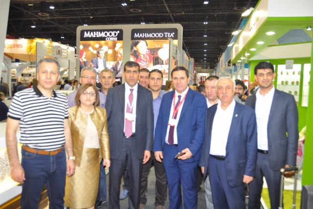 عاد المصدرون من دبي سعداء