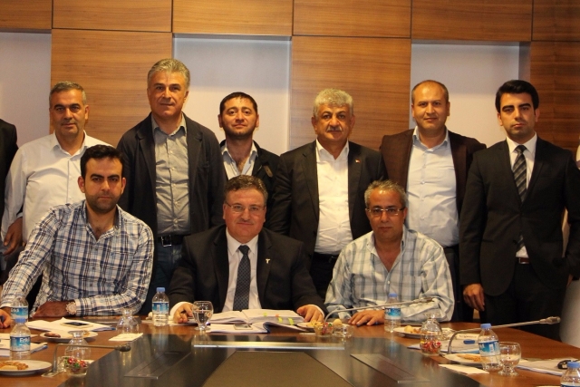 يتجه مصنعوا السجاد الى بلدان الولايات المتحدة الامريكية والأمم المتحدة