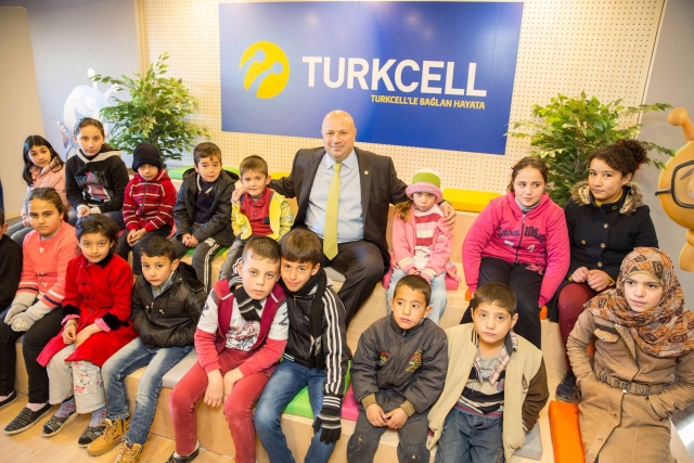 "Suriyeliler yeni hayatlarına Turkcell’le uyum sağlıyor"