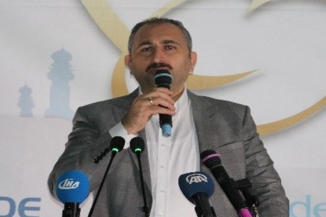 “Zulme karşı Türkiye  dışında kimsenin sesi çıkmıyor”