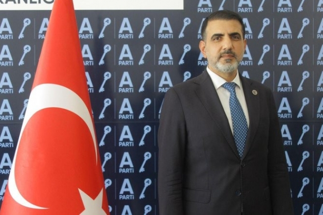 “BORÇLA AYAKTA KALAN EKONOMİ ALARM VERİYOR: TÜRKİYE FİNANSAL KIRILGANLIK EŞİĞİNDE”