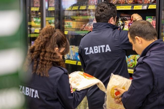 MEZİTLİ BELEDİYESİ’NDEN GIDA GÜVENLİĞİ DENETİMİ: SAĞLIĞI TEHDİT EDEN ÜRÜNLERE GEÇİT YOK