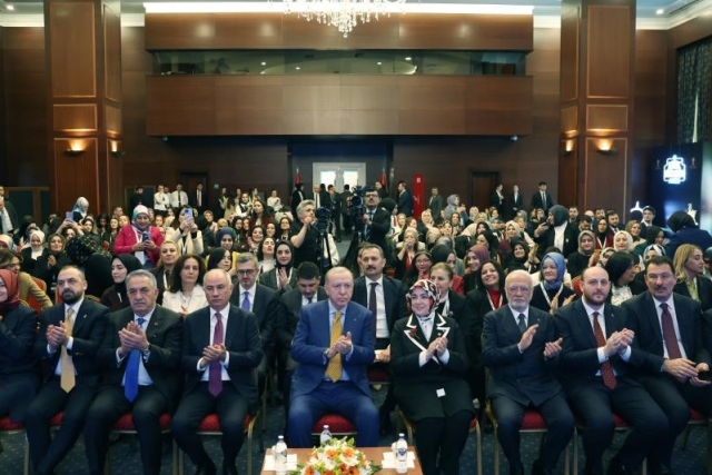 Cumhurbaşkanı Erdoğan, Bağımlılığa Karşı Aileyi Güçlendiren Politikalar konulu Ideathon Yarışması'nın final programına katıldı