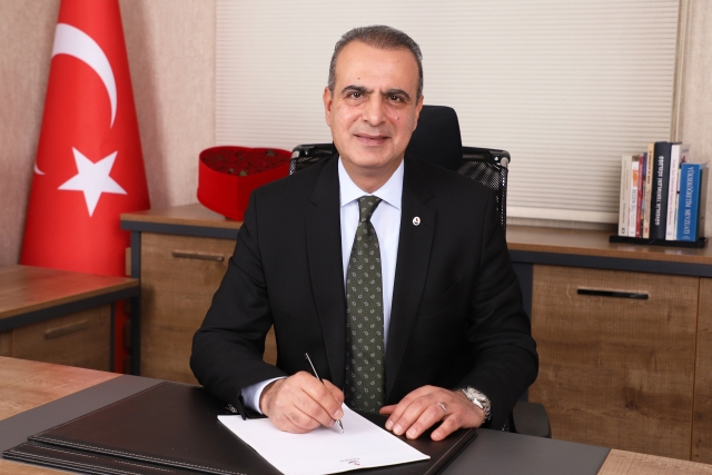 “Bayramlar, toplumu bir araya getiren kültürel bağlardır”