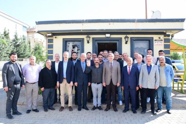 Gaziantep Ak Parti Milletvekili adayı Özkeçeci’ye vatandaşlardan Ötv memnuniyeti